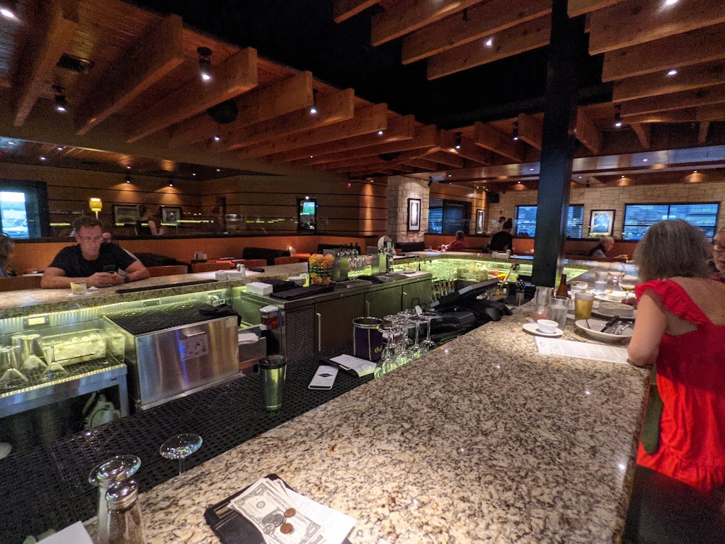 Charlestons Restaurant | restaurant | 7540 Dodge St, Omaha, NE 68114, USA | 4029910055 OR +1 402-991-0055