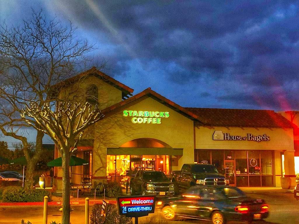 Starbucks | cafe | 795 1st St, Gilroy, CA 95020, USA | 4088475920 OR +1 408-847-5920