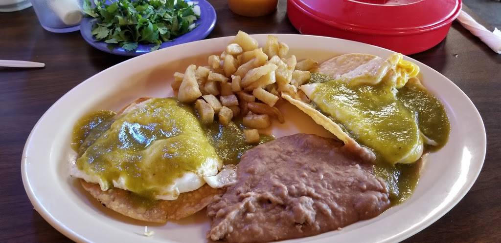 El Original Asadero | restaurant | 1327 Culebra Rd, San Antonio, TX 78201, USA | 2107360070 OR +1 210-736-0070