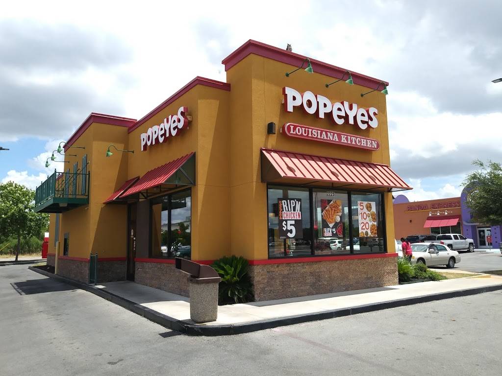 Popeyes Louisiana Kitchen | restaurant | 2225 SW Military Dr, San Antonio, TX 78224, USA | 2109233599 OR +1 210-923-3599