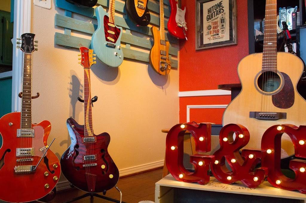 Guitars & Growlers Richardson | restaurant | 581 W Campbell Rd #101, Richardson, TX 75080, USA | 4699045165 OR +1 469-904-5165
