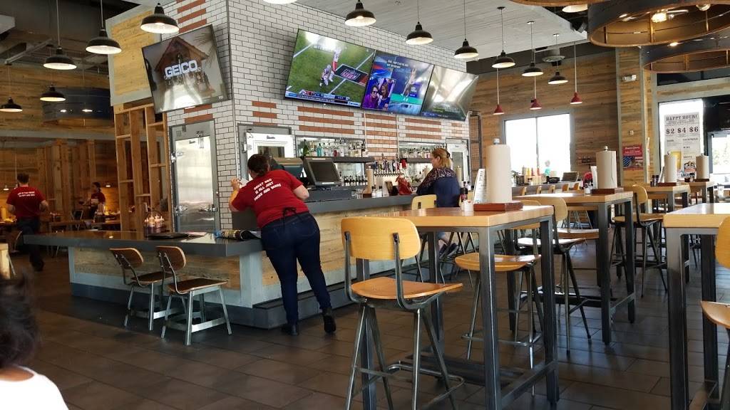 Famous Daves Alameda | restaurant | 2690 5th St Ste B, Alameda, CA 94501, USA | 5107643786 OR +1 510-764-3786