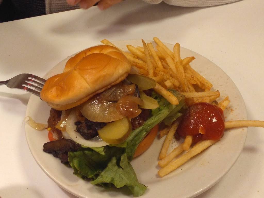 Steak n Shake | restaurant | 2382 Troy Rd, Edwardsville, IL 62025, USA | 6186591840 OR +1 618-659-1840