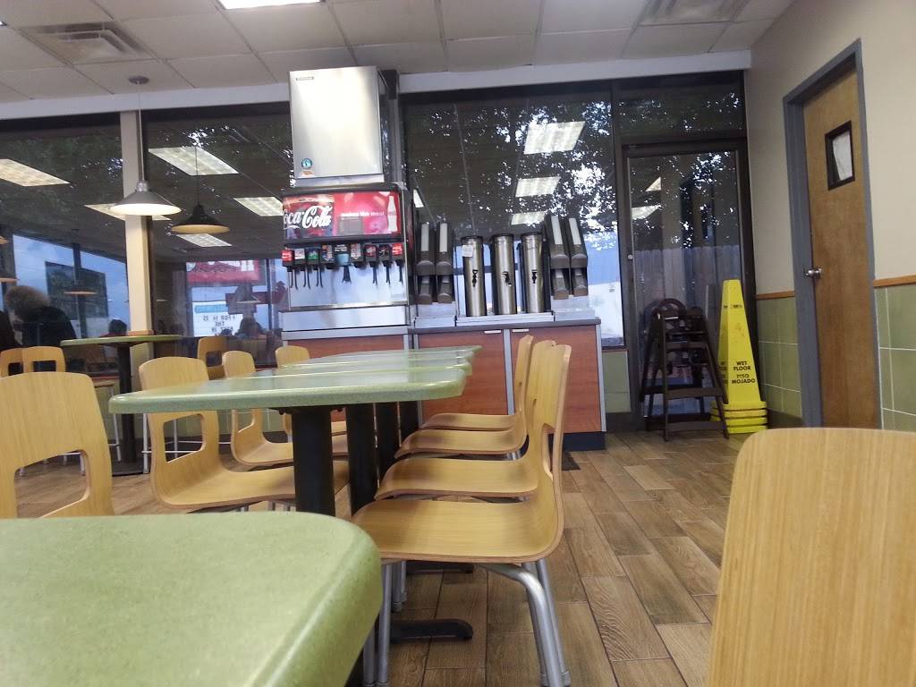 Wendys | restaurant | 517 E Martintown Rd, North Augusta, SC 29841, USA | 8032795705 OR +1 803-279-5705