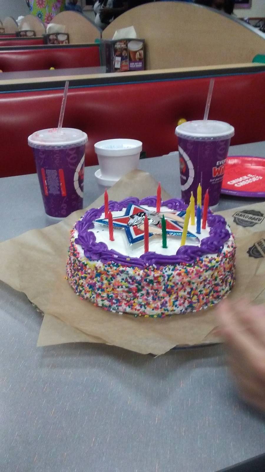 Chuck E. Cheeses | restaurant | 1615 Golden Gate Plaza, Mayfield Heights, OH 44124, USA | 4406841110 OR +1 440-684-1110