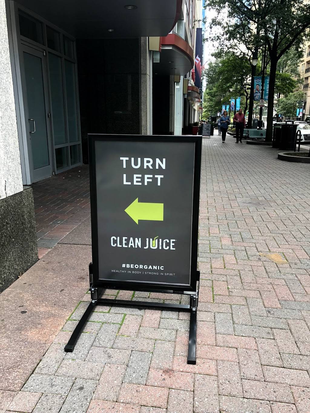 Clean Juice | restaurant | 201 S Tryon St Suite 120-B, Charlotte, NC 28202, USA | 9803550388 OR +1 980-355-0388