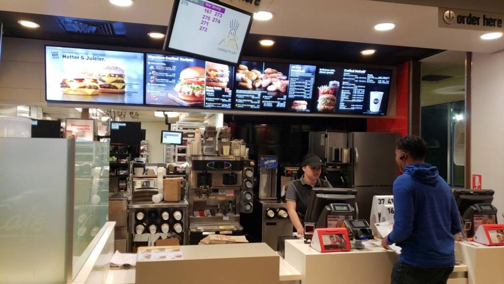 McDonalds | cafe | 125 Berlin Rd, Cromwell, CT 06416, USA | 8606327260 OR +1 860-632-7260