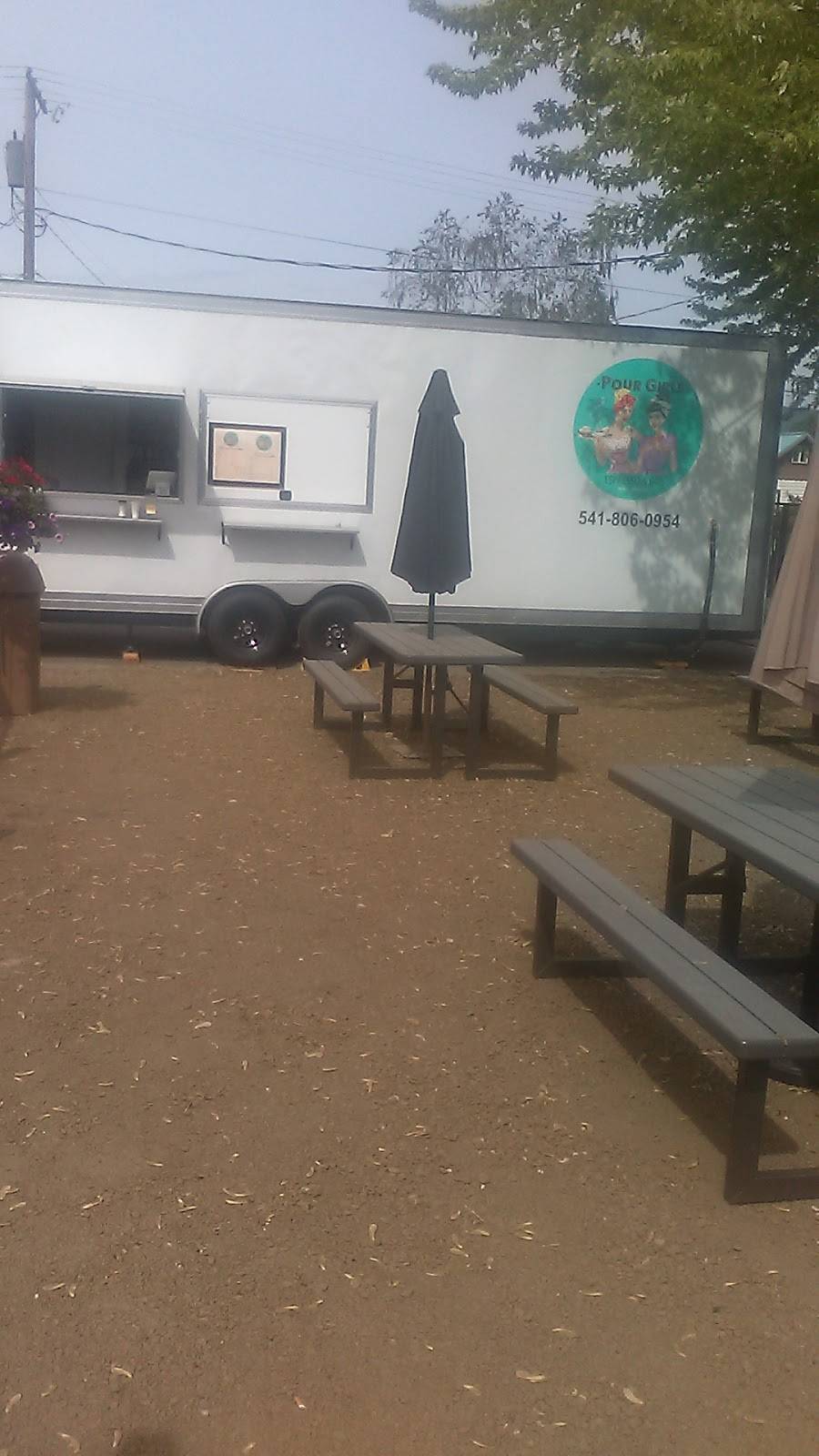 POUR GIRLS | restaurant | 3412 Odell Hwy, Hood River, OR 97031, USA | 5418060954 OR +1 541-806-0954