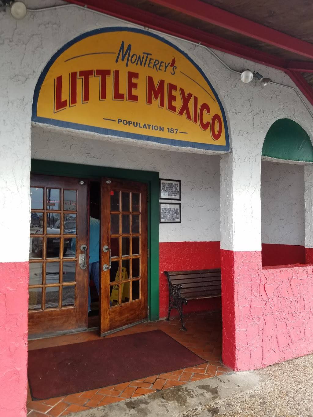 Montereys Little Mexico | restaurant | 270 1st St E, Humble, TX 77338, USA | 2814468466 OR +1 281-446-8466