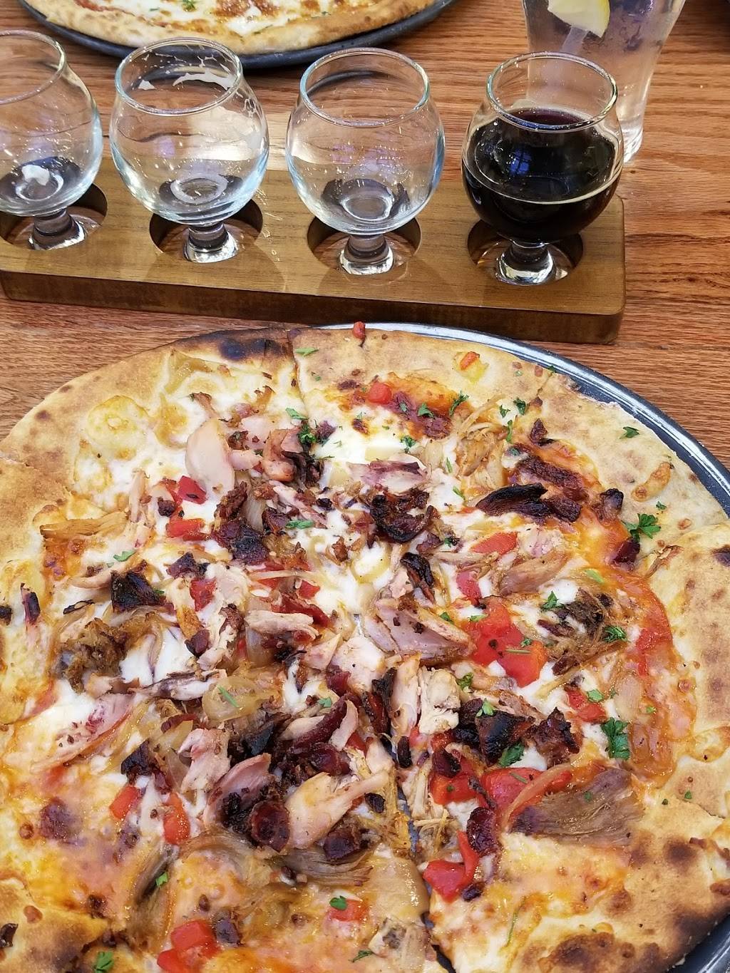 Pinehurst Brewing Company | restaurant | 300 Magnolia Rd, Pinehurst, NC 28374, USA | 9102358218 OR +1 910-235-8218