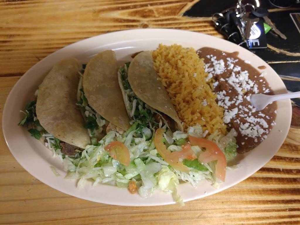 Tacos Chihuas | restaurant | 2406 W Seminary Dr, Fort Worth, TX 76115, USA | 6822246420 OR +1 682-224-6420