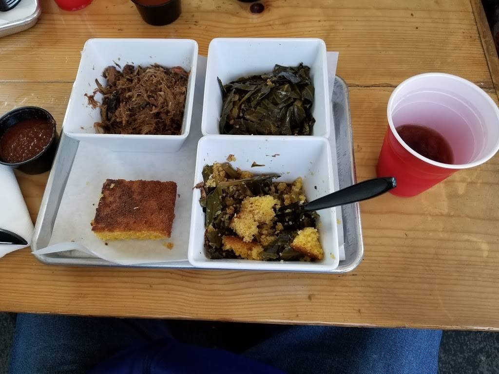 The Smokd Hog | restaurant | 32117 Temecula Parkway Cookhouse Foodhall, Vail HQ, Temecula, CA 92592, USA | 9513838066 OR +1 951-383-8066