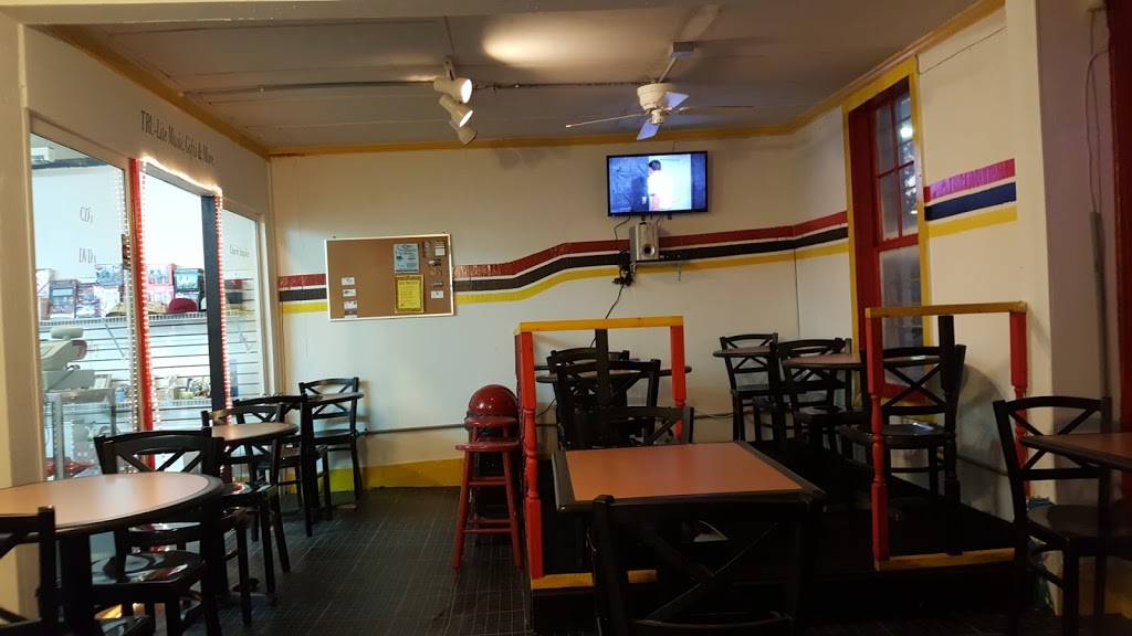 Pizza Zone | restaurant | 241 Porcher Ave, Eutawville, SC 29048, USA | 8034923205 OR +1 803-492-3205