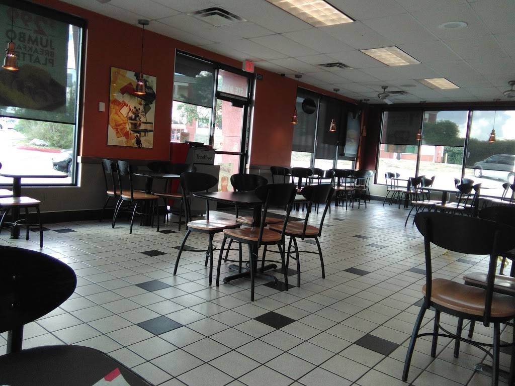Jack in the Box | restaurant | 7150 San Pedro Ave, San Antonio, TX 78216, USA | 2105240028 OR +1 210-524-0028