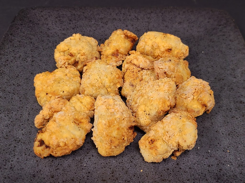 Big Dubs Munchie Madness | restaurant | 427 Lombrano St, San Antonio, TX 78207, USA | 2105702973 OR +1 210-570-2973