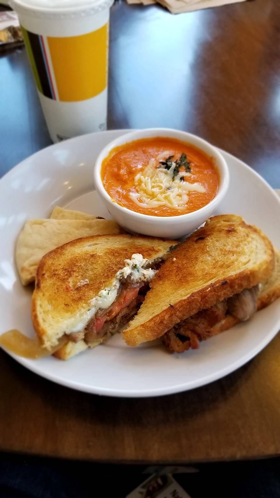 Zoës Kitchen | restaurant | 1555 Crater Lake Dr, Kennesaw, GA 30152, USA | 6782938294 OR +1 678-293-8294