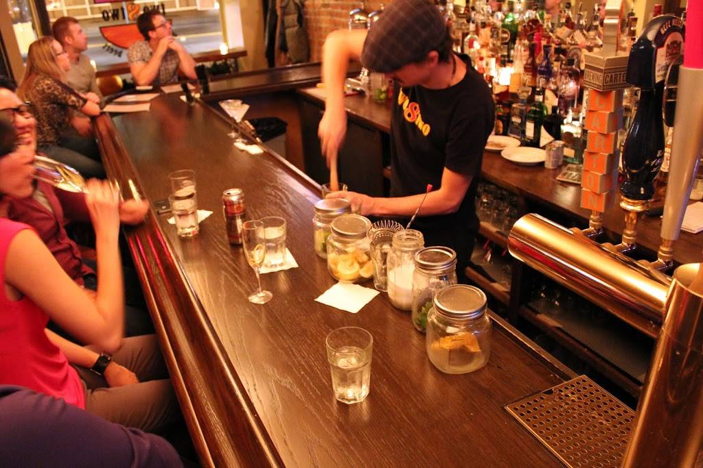 two8two Bar & Burger | restaurant | 282 Atlantic Ave, Brooklyn, NY 11201, USA | 7185962282 OR +1 718-596-2282