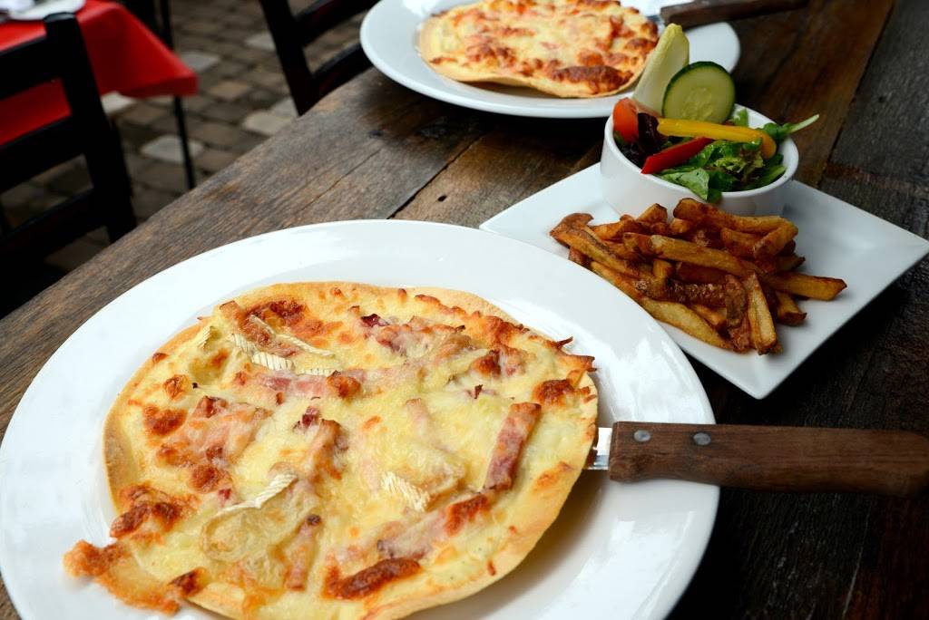 Bistro LAlsacien | restaurant | 240 Rue Sainte-Marie, La Prairie, QC J5R 1G2, Canada | 4509074250 OR +1 450-907-4250