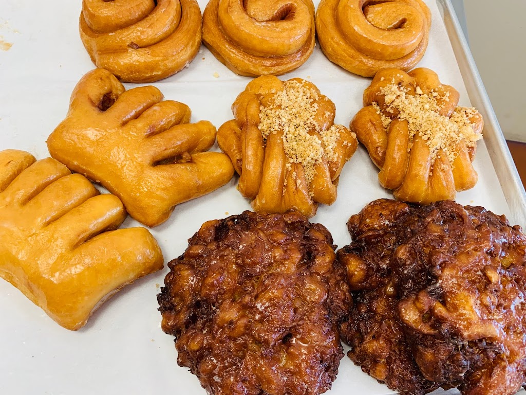 BoSa Donuts Avenue Of The Arts | bakery | 17061 Ave of the Arts Ste 102, Surprise, AZ 85378, USA | 6234045555 OR +1 623-404-5555