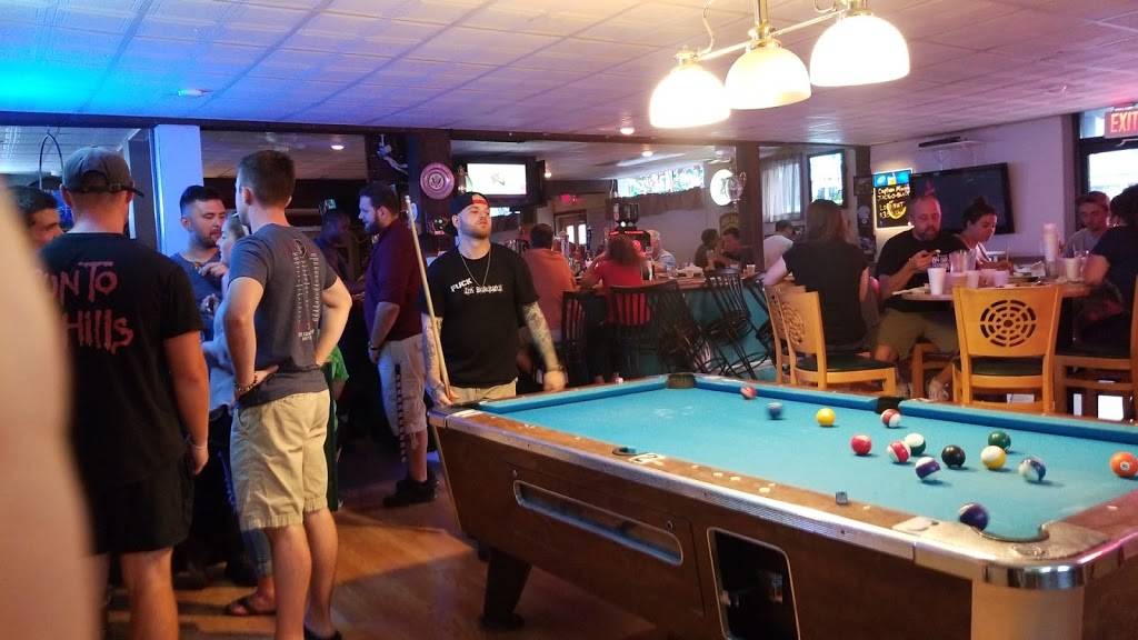 The Corner House Tavern | restaurant | 24509 E Main St, Columbus, NJ 08022, USA | 6092988543 OR +1 609-298-8543