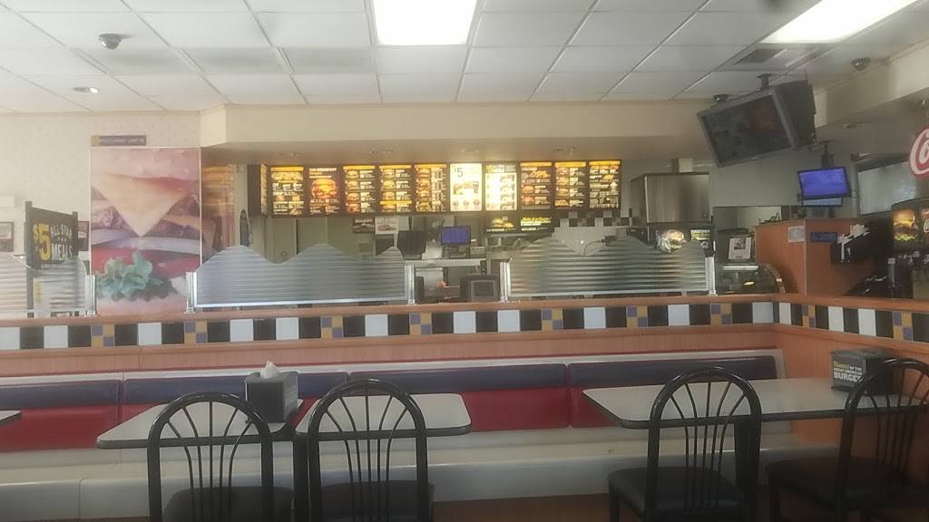 Carls Jr. | meal takeaway | 23761 Washington Ave, Murrieta, CA 92562, USA | 9518944775 OR +1 951-894-4775