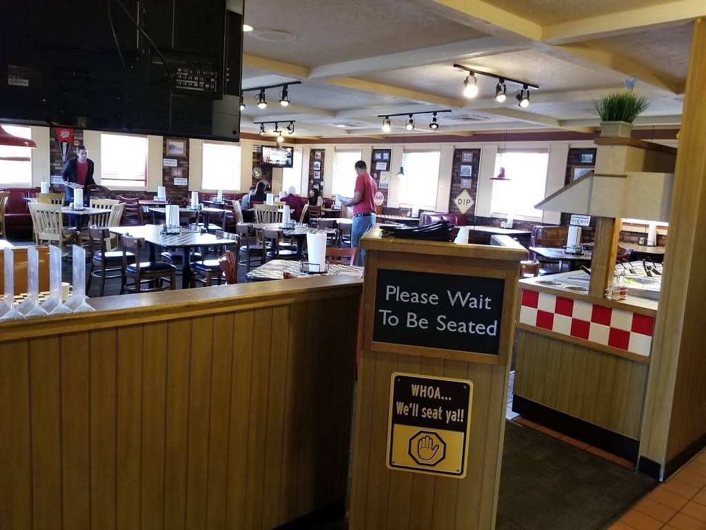 Pizza Hut | restaurant | 2001 Midland Trail, Shelbyville, KY 40065, USA | 5026330994 OR +1 502-633-0994