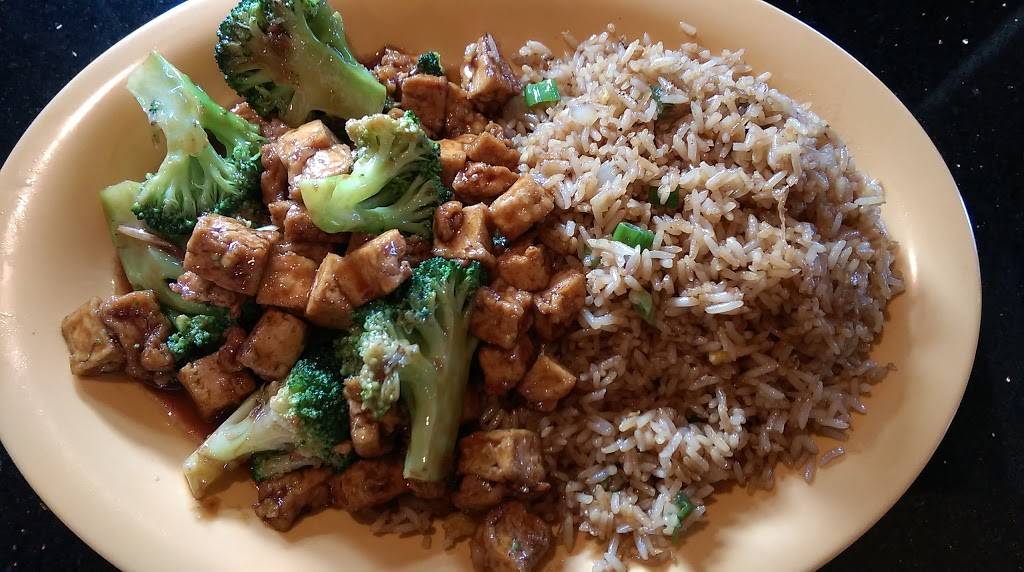 Wok Inn | restaurant | 10919 Culebra Rd #170, San Antonio, TX 78253, USA | 2106821688 OR +1 210-682-1688