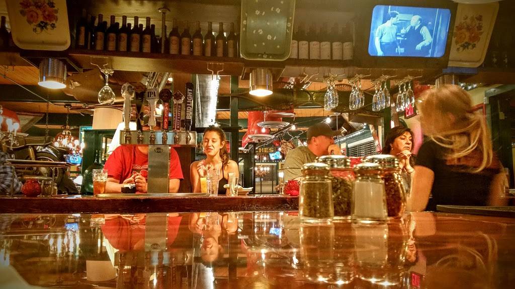 Oreganos Pizza Bistro | restaurant | 8946, 16914 W Bell Rd, Surprise, AZ 85374, USA | 6232231511 OR +1 623-223-1511