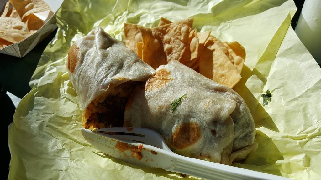 L A Casita Mexican Grill | restaurant | 106 W Main St, Santa Paula, CA 93060, USA | 8055256355 OR +1 805-525-6355