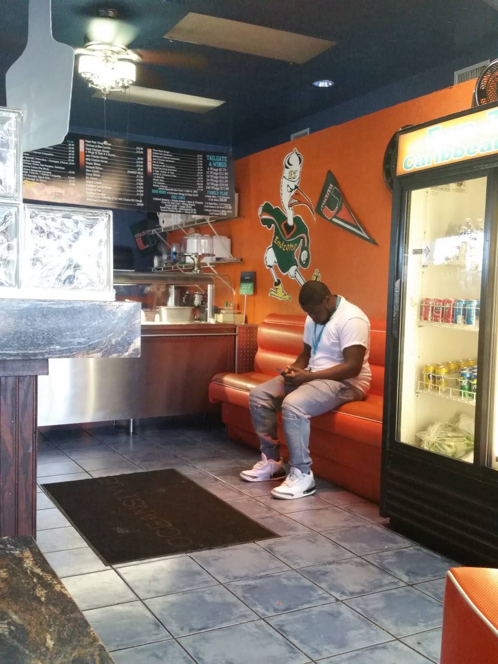 End Zone Restaurant & Grill | restaurant | 5601 Pembroke Rd, Hollywood, FL 33023, USA | 9549831808 OR +1 954-983-1808