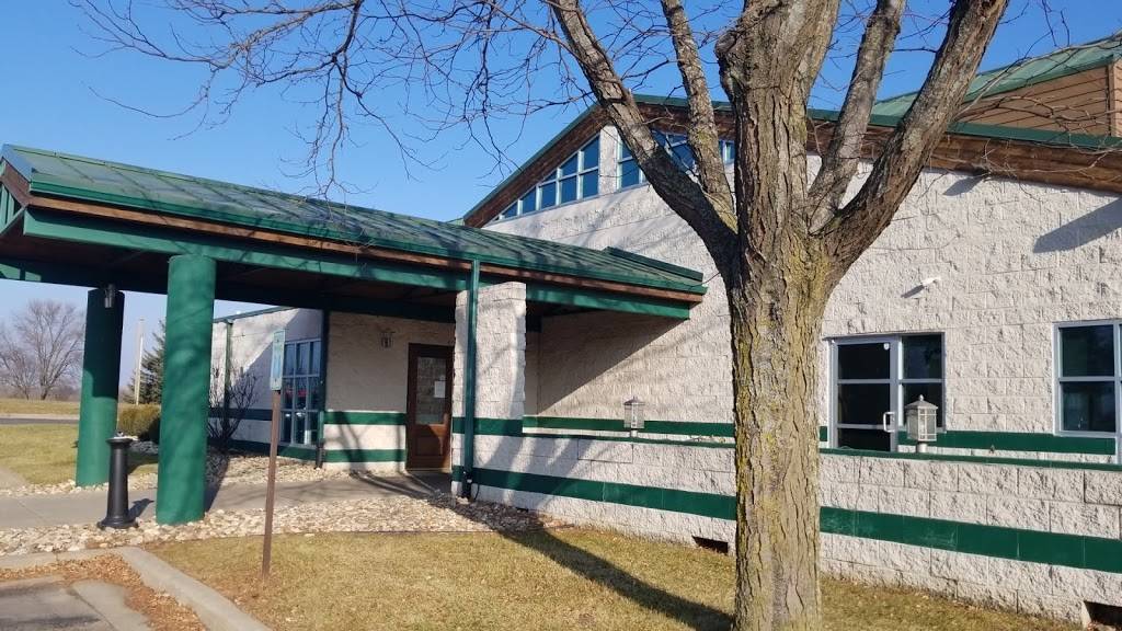 Vitos Cedar Rapids | restaurant | 4100 River Ridge Dr NE, Cedar Rapids, IA 52402, USA | 3193938727 OR +1 319-393-8727