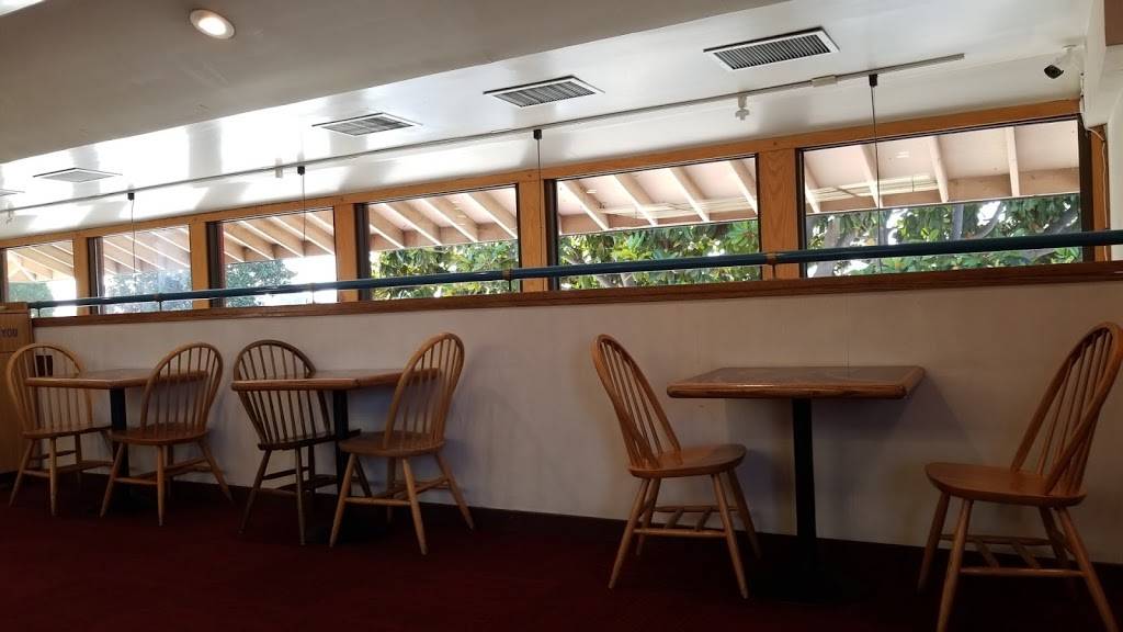 Fosters Freeze | restaurant | 815 S Main St, Salinas, CA 93901, USA | 8317586950 OR +1 831-758-6950