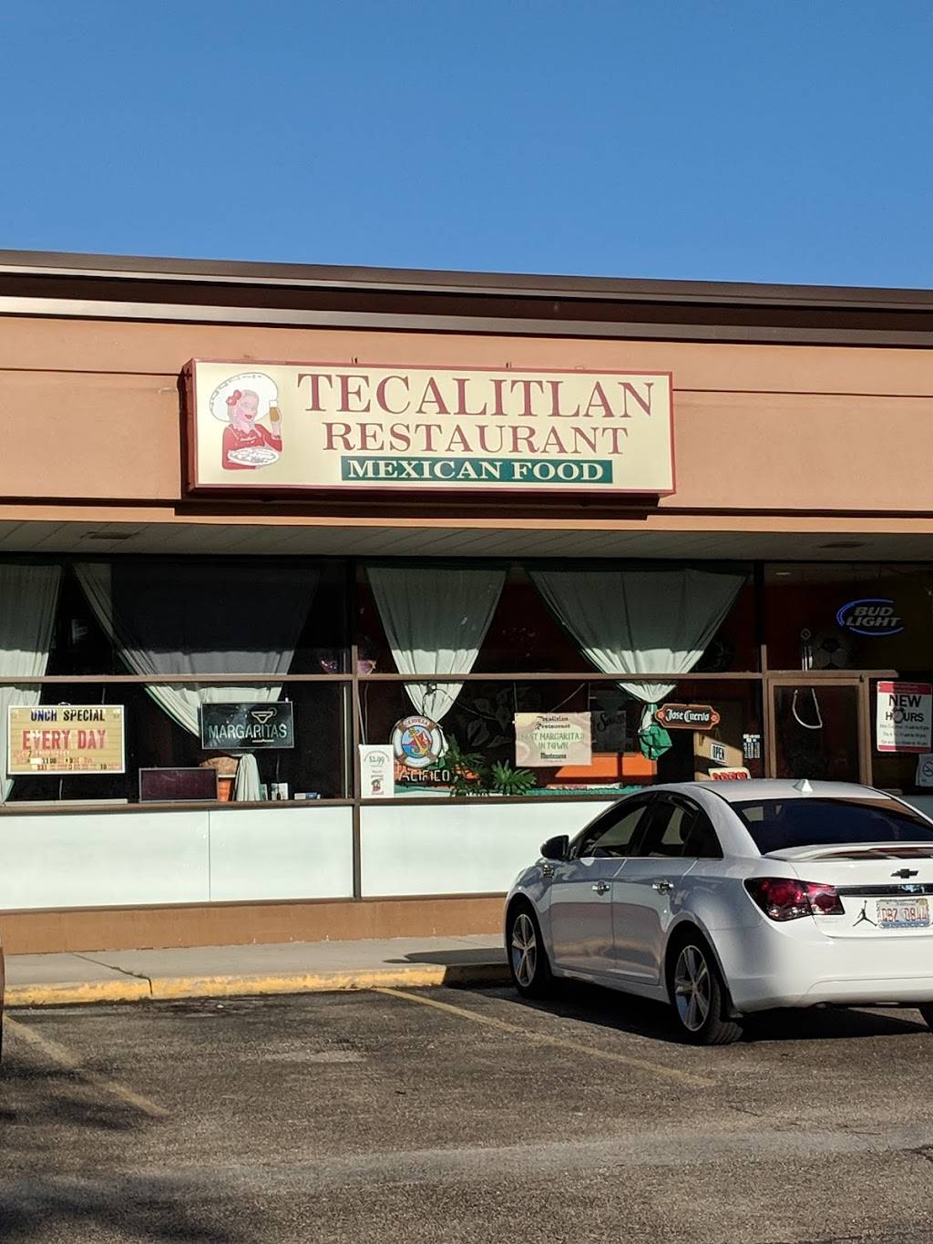 Tecalitlan Restaurant | restaurant | 1071 N Caron Rd, Rochelle, IL 61068, USA | 8155617576 OR +1 815-561-7576