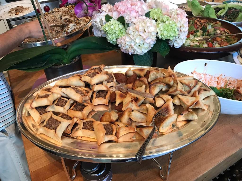 Toum | restaurant | 38 W 38th St, New York, NY 10018, USA | 9178686350 OR +1 917-868-6350