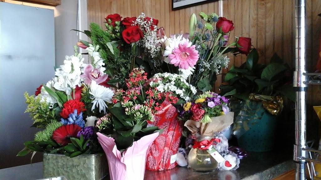 Tinos Pizza | restaurant | 22 Central Ave, Milton, MA 02186, USA | 6176981500 OR +1 617-698-1500