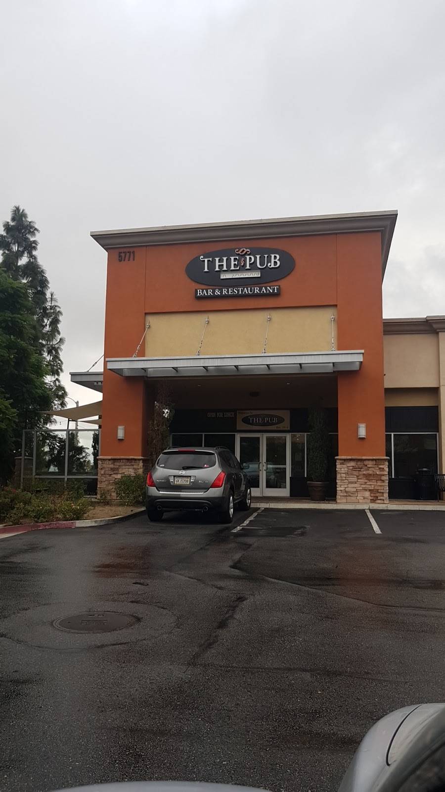 The Pub At Chino Hills | restaurant | 5771 Pine Ave, Chino Hills, CA 91709, USA | 9095972224 OR +1 909-597-2224