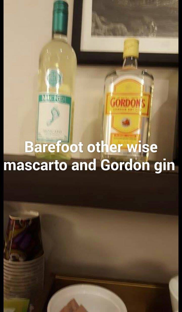 Unique Restaurant and Bar | restaurant | 1680 St Clair Ave W, Toronto, ON M6N 1H8, Canada | 6473455551 OR +1 647-345-5551