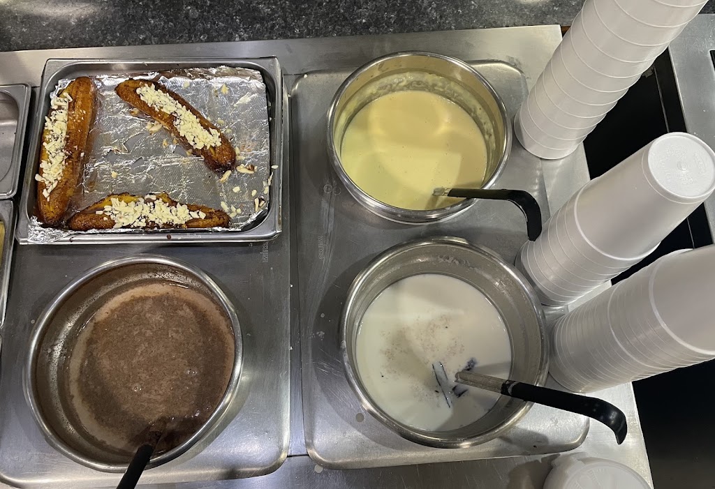 Flores super deli 2 | restaurant | 2761 Murfreesboro Pike suite 206, Antioch, TN 37013, USA | 6159150801 OR +1 615-915-0801