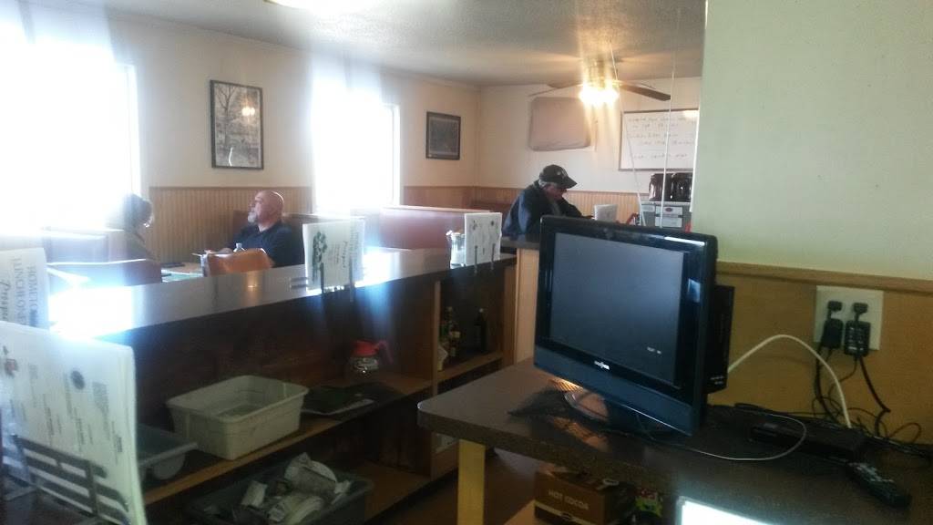 Home Town Luncheonette | restaurant | 44 Waterbury Rd, Prospect, CT 06712, USA | 2037580661 OR +1 203-758-0661