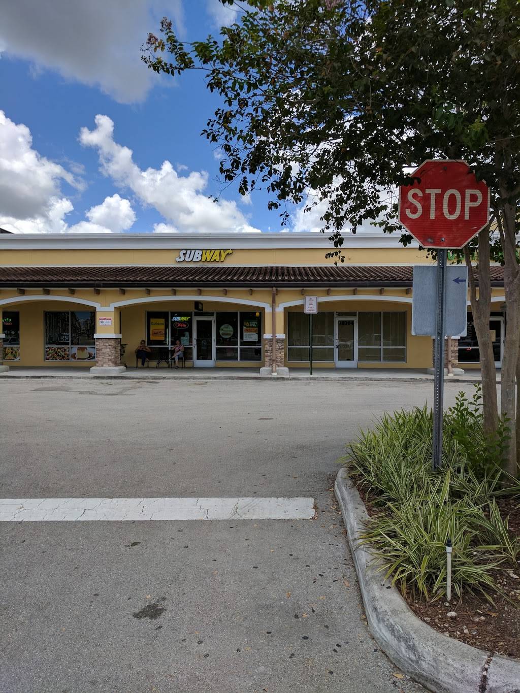 Subway | restaurant | 18308 SW 147th Ave, Miami, FL 33187, USA | 7862424858 OR +1 786-242-4858