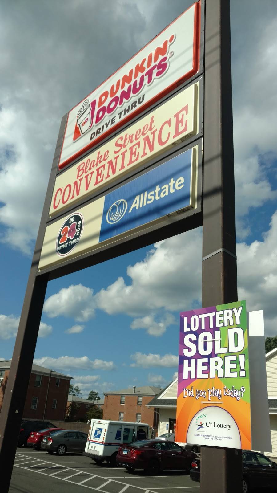 Dunkin | cafe | 295 Blake St, New Haven, CT 06515, USA | 2036916072 OR +1 203-691-6072