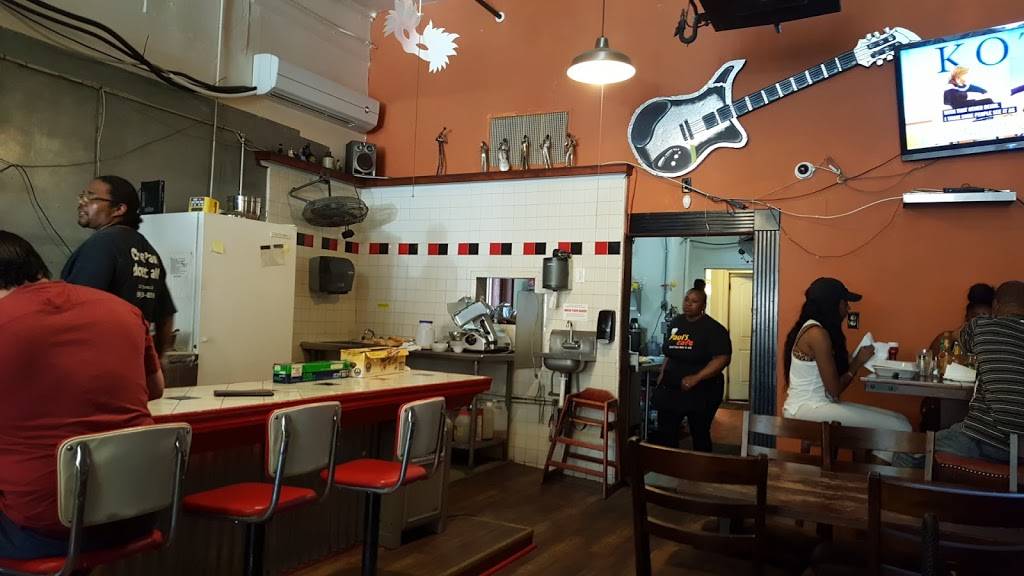 Chef Pauls Cafe | cafe | 952 F St, Fresno, CA 93706, USA | 5594788516 OR +1 559-478-8516