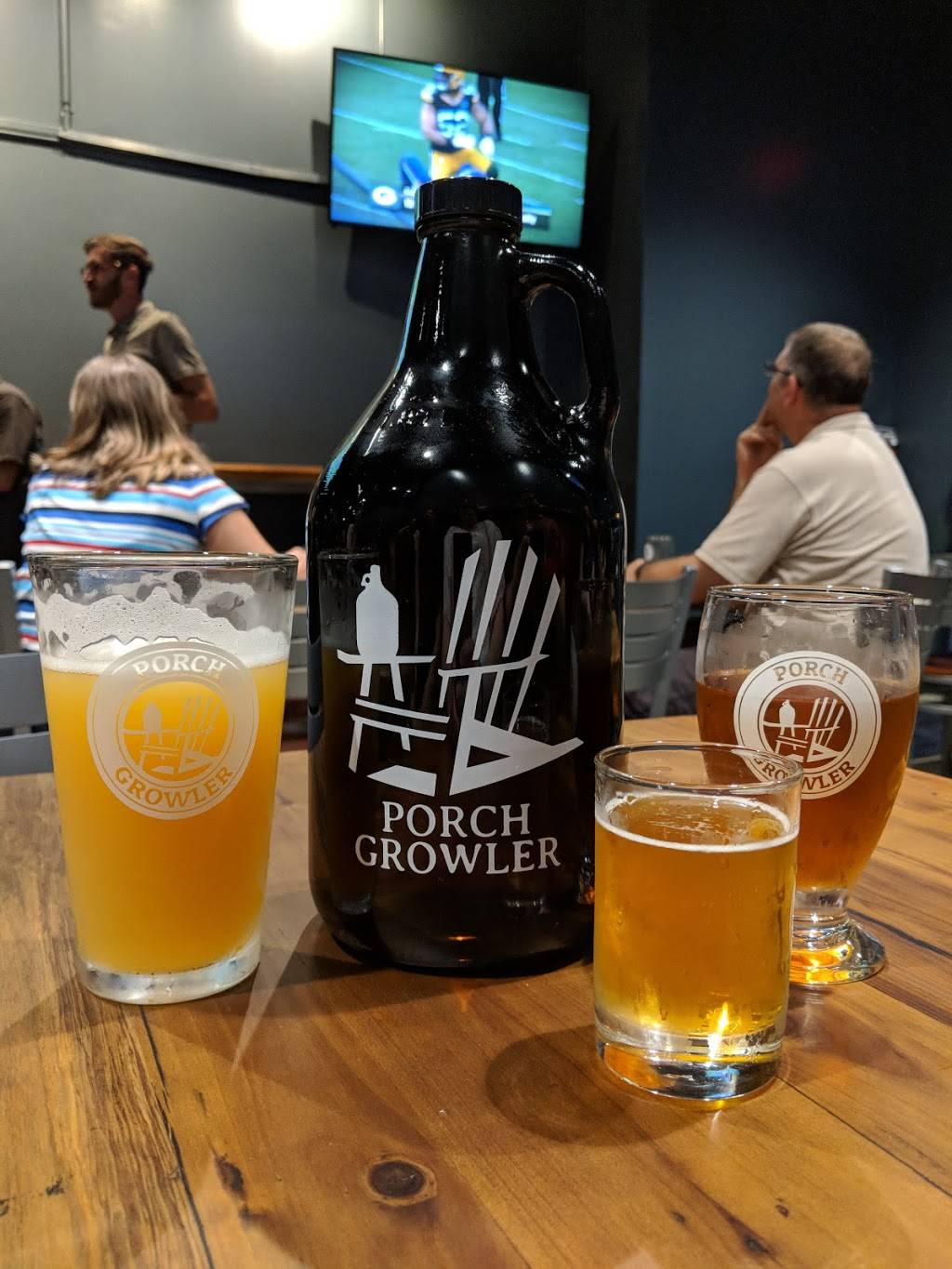 Porch Growler | restaurant | 890 High Street Suite C Suite C, Worthington, OH 43085, USA | 6145957522 OR +1 614-595-7522