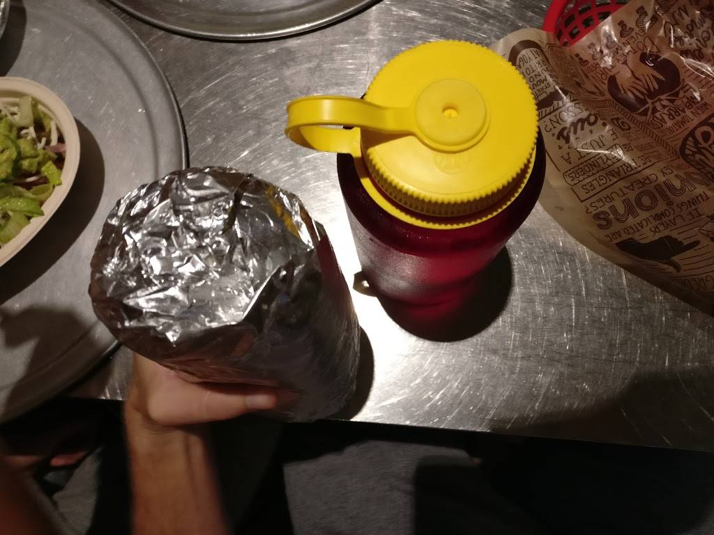 Chipotle Mexican Grill | restaurant | 1835 Hilliard Rome Rd, Hilliard, OH 43026, USA | 6149218206 OR +1 614-921-8206