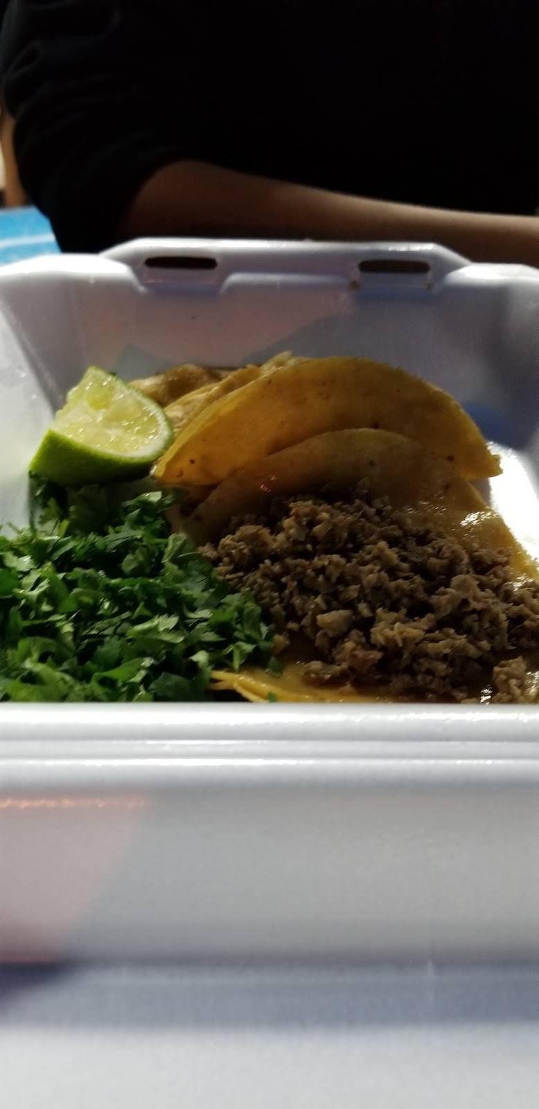 Paisanos Taqueria | restaurant | 501 S Stemmons Fwy, Lewisville, TX 75067, USA | 9727750213 OR +1 972-775-0213