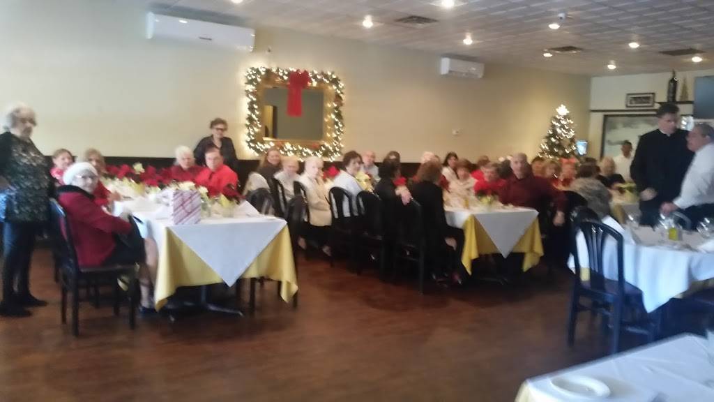 Il Posto | restaurant | 7409 Avenue U, Brooklyn, NY 11234, USA | 7182414317 OR +1 718-241-4317