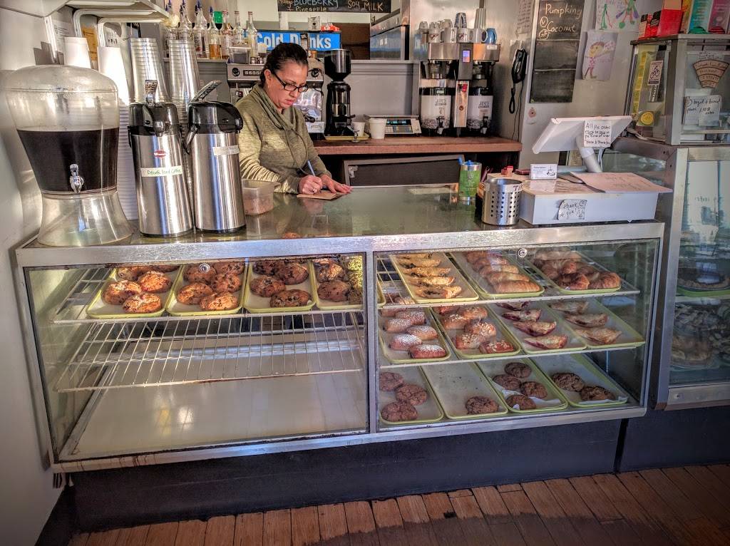 Fiores Bakery | bakery | 55 South St, Jamaica Plain, MA 02130, USA | 6175249200 OR +1 617-524-9200