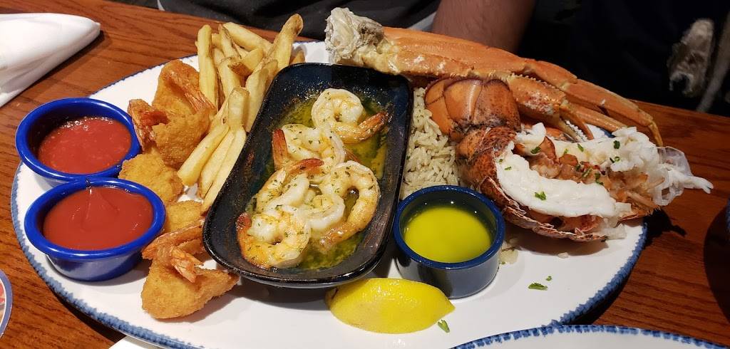Red Lobster | restaurant | 2220 Nesconset Hwy, Stony Brook, NY 11790, USA | 6316899060 OR +1 631-689-9060