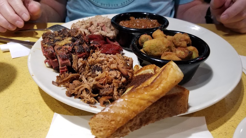 RibCrib BBQ & Grill | restaurant | 3204 E Race Ave, Searcy, AR 72143, USA | 5012790440 OR +1 501-279-0440