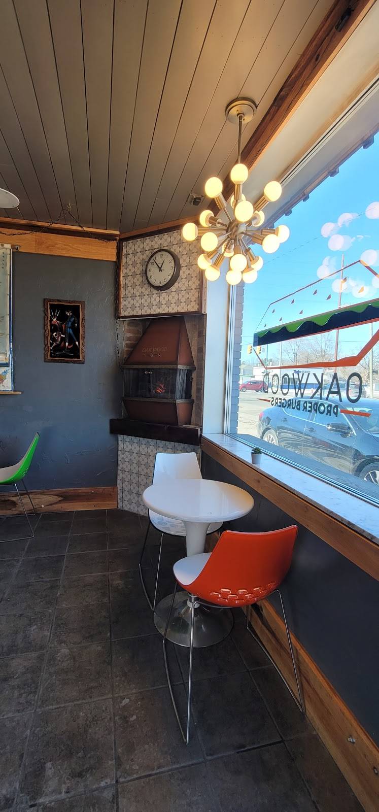 Oakwood Proper Burgers | restaurant | 1108 E Eighth St, Traverse City, MI 49686, USA | 2312531513 OR +1 231-253-1513